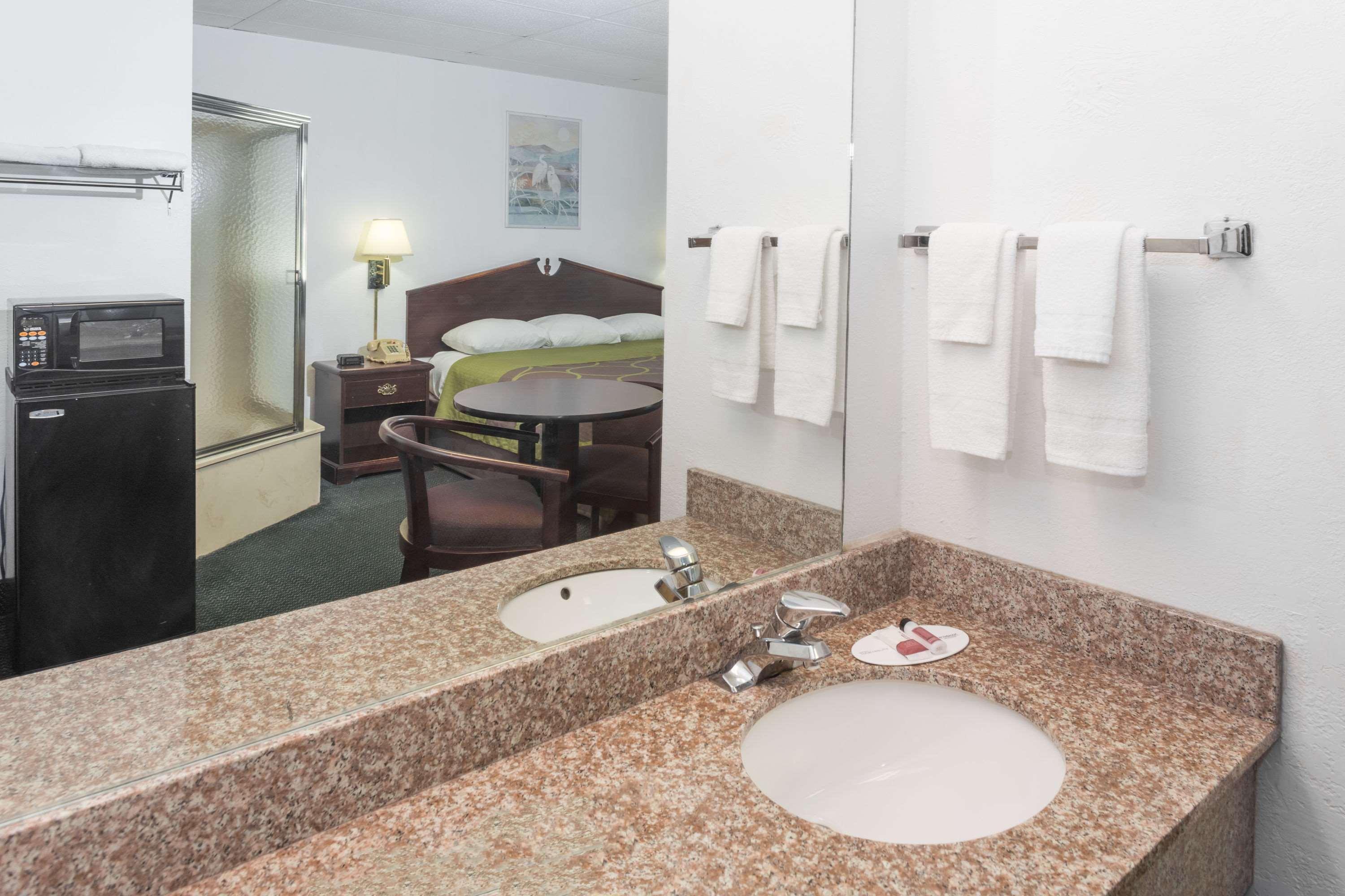 Super 8 By Wyndham Pompano Beach Luaran gambar